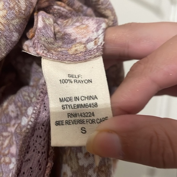 ILLA ILLA Floral Layered Blouse in Purple and Tan Size S - Picture 4 of 6